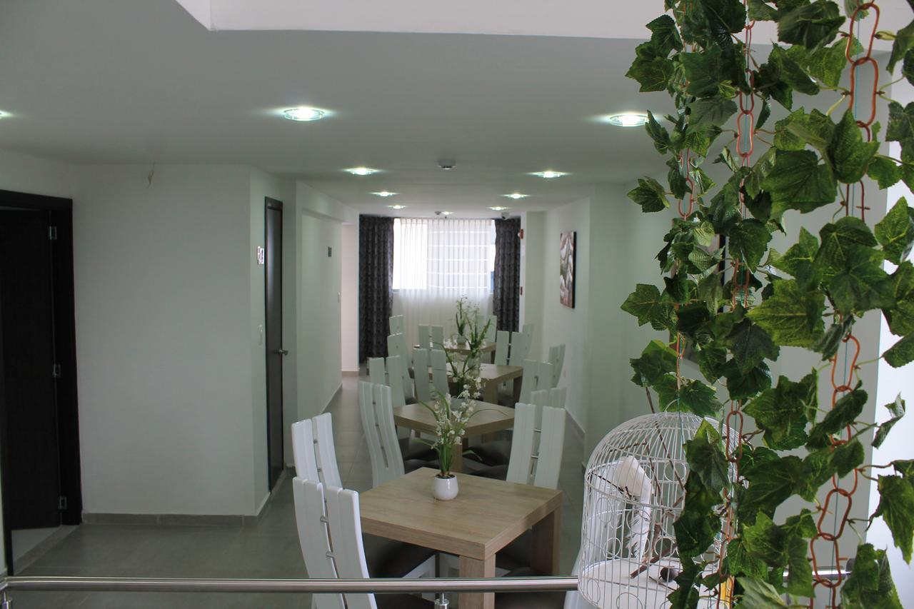 Guadalupe Plaza Hotel 3*