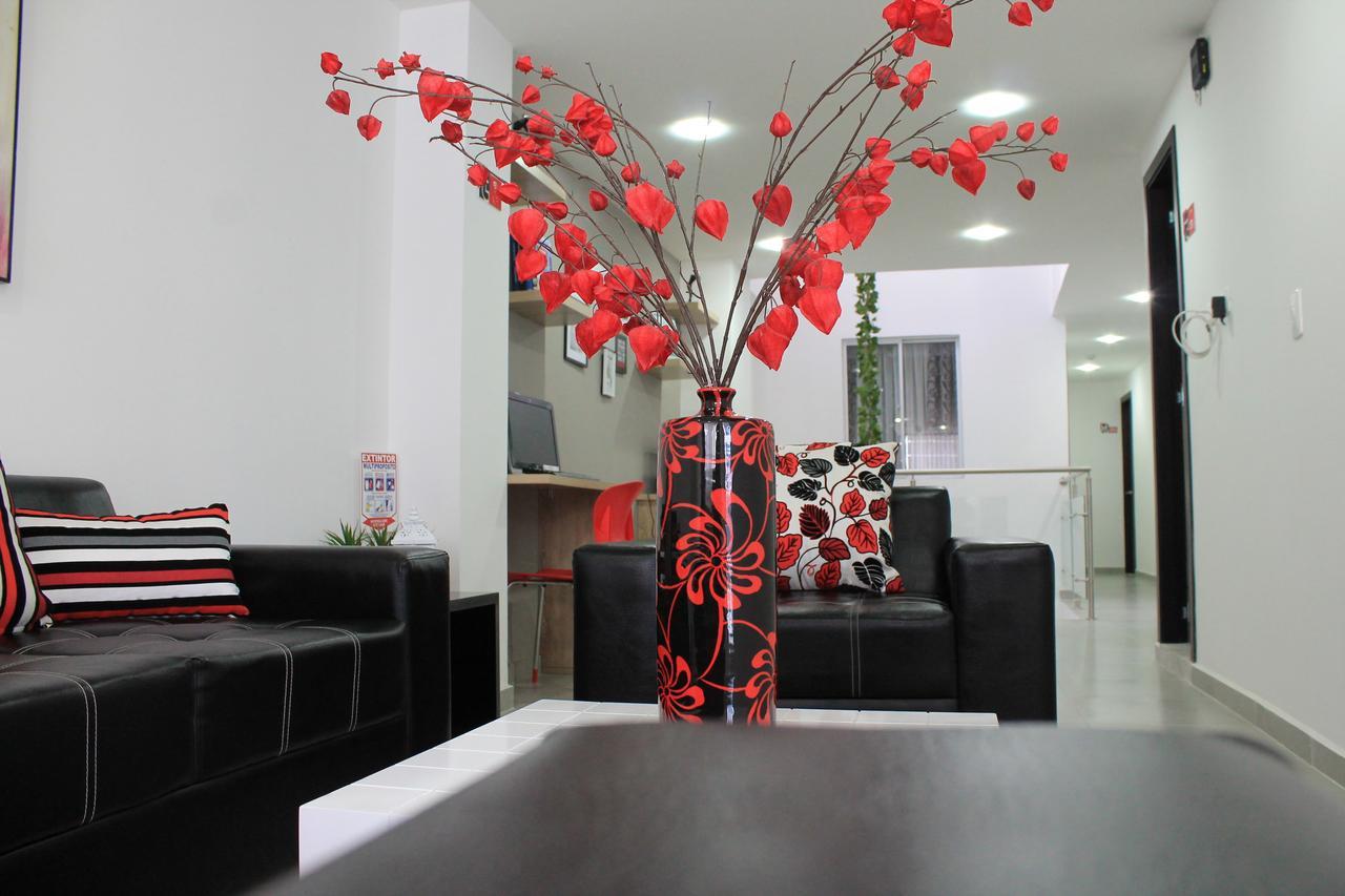 Guadalupe Plaza Hotel 3*